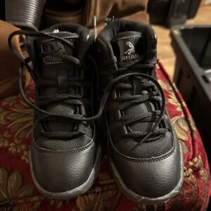 Shaq Dunkman Boys Youth Size 1 Black Basketball Shoes Athletic